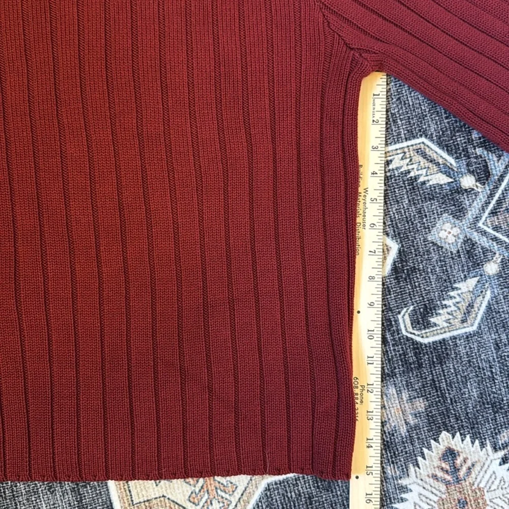 Abercrombie & Fitch Red Men's Heavy Knit Ribbed Sweater Size Medium - Picture 8 of 9